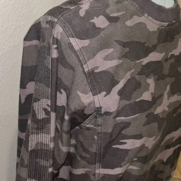 ATHLETA Women Farallon Crew Long Sleeves Sweatshirt Camo​​​ - Picture 6 of 9